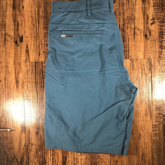 Hurley Dry-Fit Shorts Men 34 - Picture 2 of 6